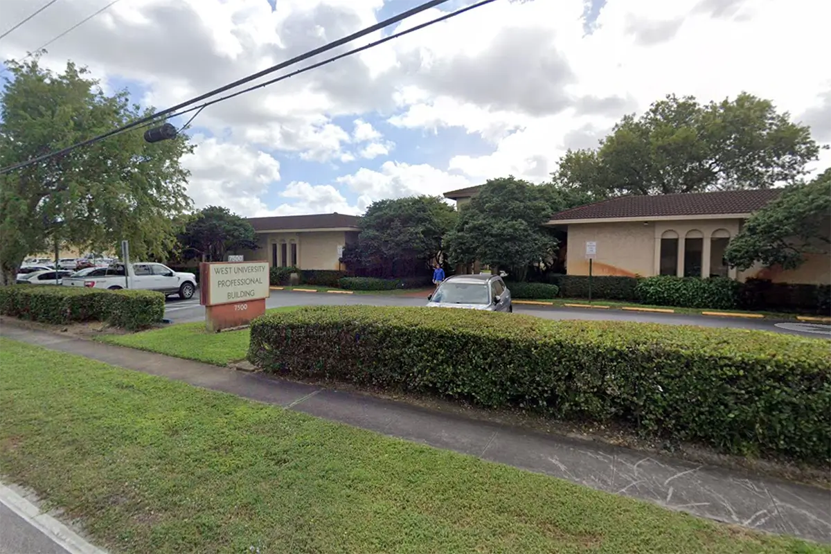 Kidney Wellness & Hypertension Center — 7500 NW 5th Street, Plantation, FL